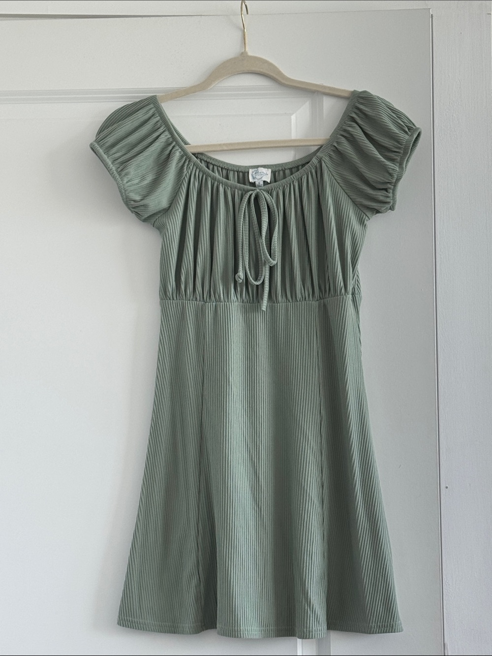 Sage Green Ribbed Puff-Sleeve Dress